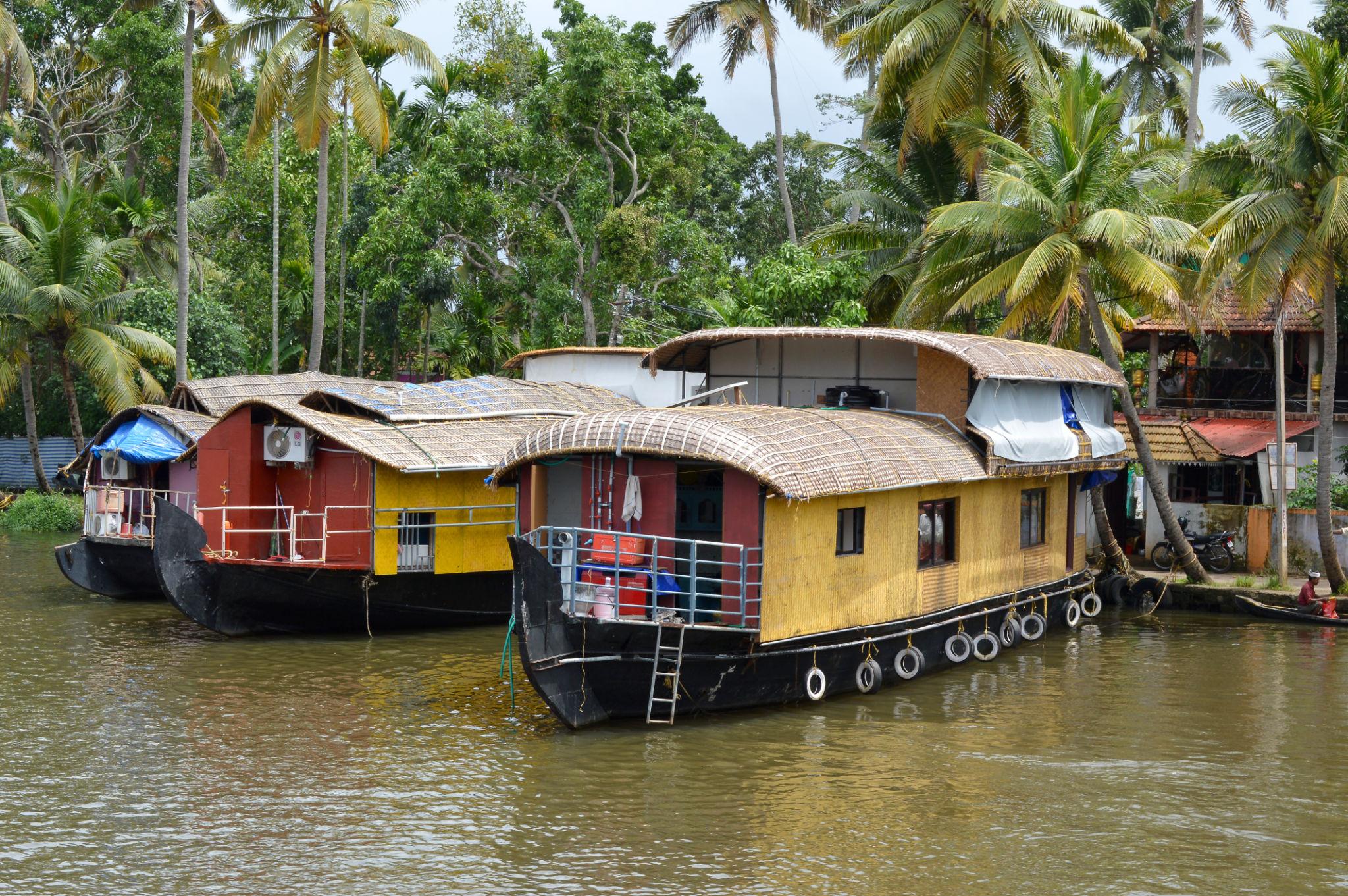 Alleppey Houseboat Kerala Backwaters